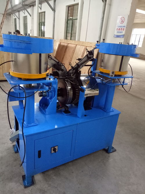 أحدث حالة شركة حول تحقق الشركة الإيطالية المصنعة لمكونات الفضاء الدقة باستخدام آلة صنع المسامير