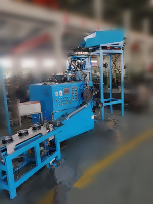مقارنات أظافر بشريط بلاستيكي